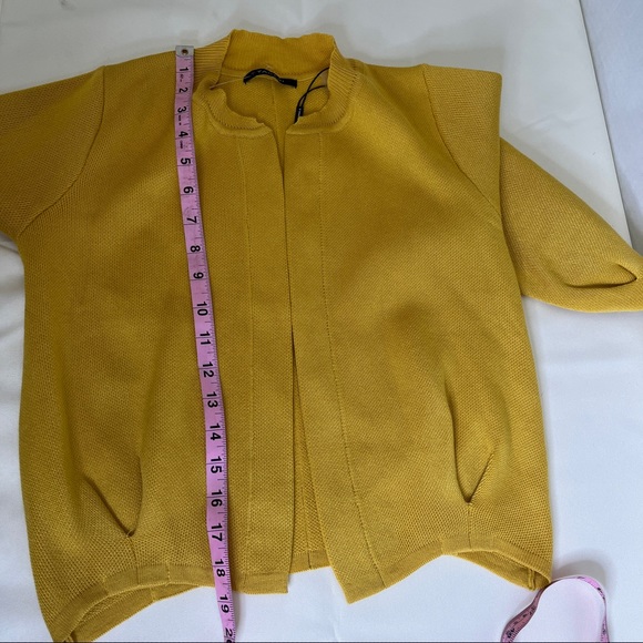 T Tahari blazer - Picture 10 of 10